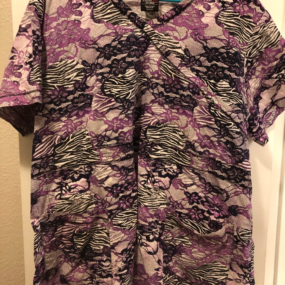 Scrub top